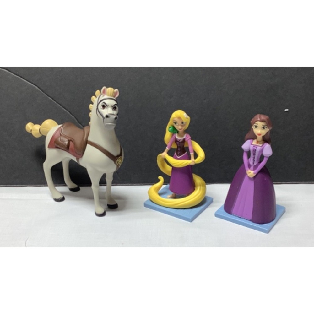 DISNEY TANGLED THE SERIES RAPUNZEL JAKKS Lot Of 3 Rapunzel Maximus cake topper